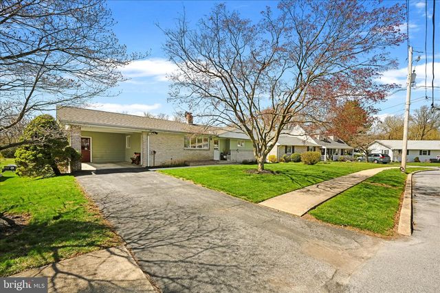 224 N CHESTNUT ST, Elizabethtown, PA 17022