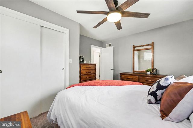 224 N CHESTNUT ST, Elizabethtown, PA 17022