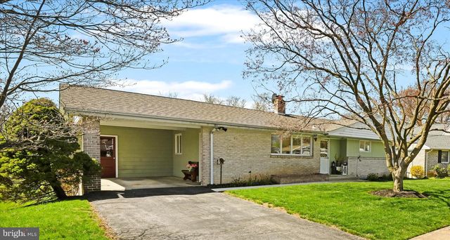 224 N CHESTNUT ST, Elizabethtown, PA 17022