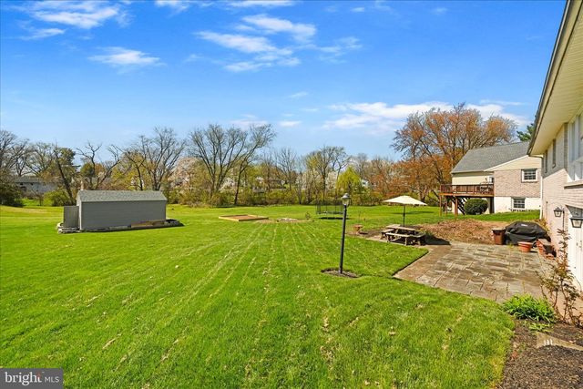 224 N CHESTNUT ST, Elizabethtown, PA 17022