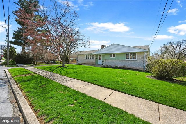 224 N CHESTNUT ST, Elizabethtown, PA 17022