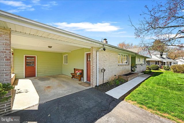 224 N CHESTNUT ST, Elizabethtown, PA 17022