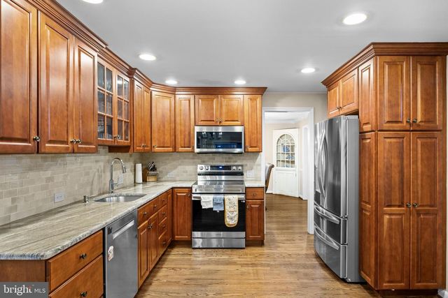 120 NANTUCKET DR, Cherry Hill, NJ 08034