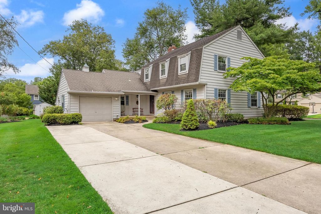 120 NANTUCKET DR, Cherry Hill, NJ 08034