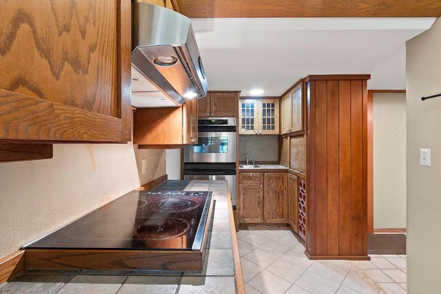 5531 LONG COURT, Appleton, WI 54914