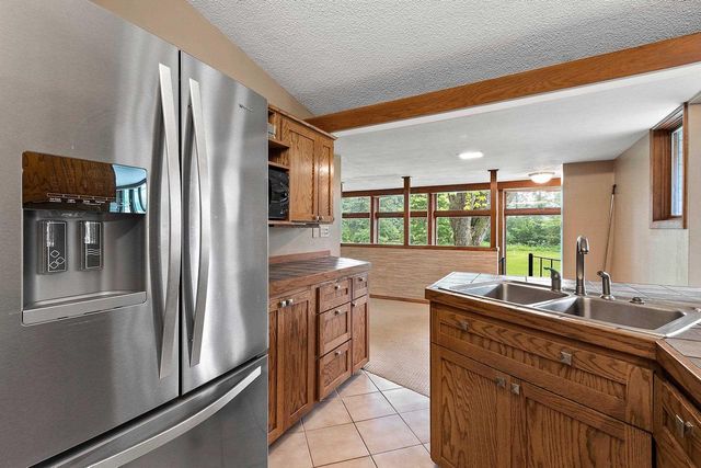 5531 LONG COURT, Appleton, WI 54914