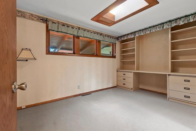 5531 LONG COURT, Appleton, WI 54914