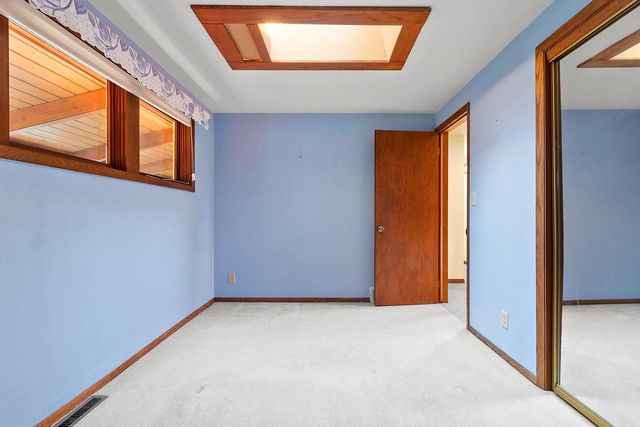 5531 LONG COURT, Appleton, WI 54914