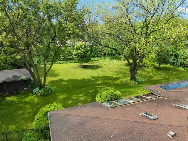 5531 LONG COURT, Appleton, WI 54914