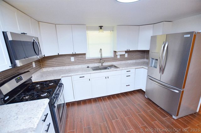 802 S College Avenue, Tahlequah, OK 74464