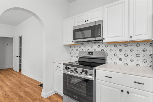 700 E 19th Ave, Munhall, PA 15120