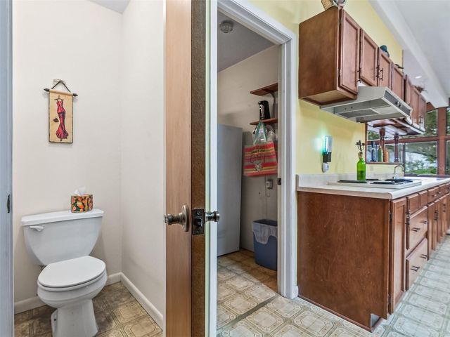 17 S BAYSHORE DRIVE, Eastpoint, FL 32328