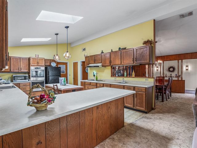 17 S BAYSHORE DRIVE, Eastpoint, FL 32328