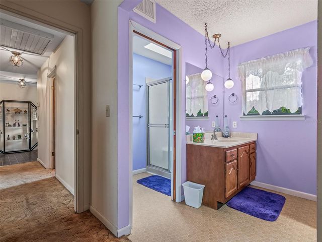 17 S BAYSHORE DRIVE, Eastpoint, FL 32328