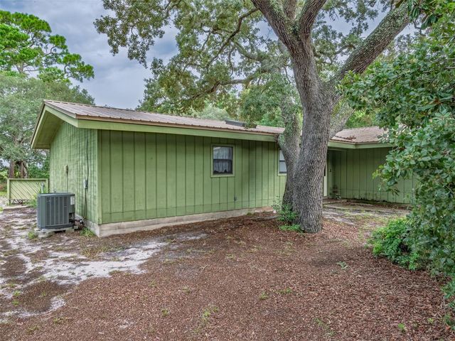 17 S BAYSHORE DRIVE, Eastpoint, FL 32328