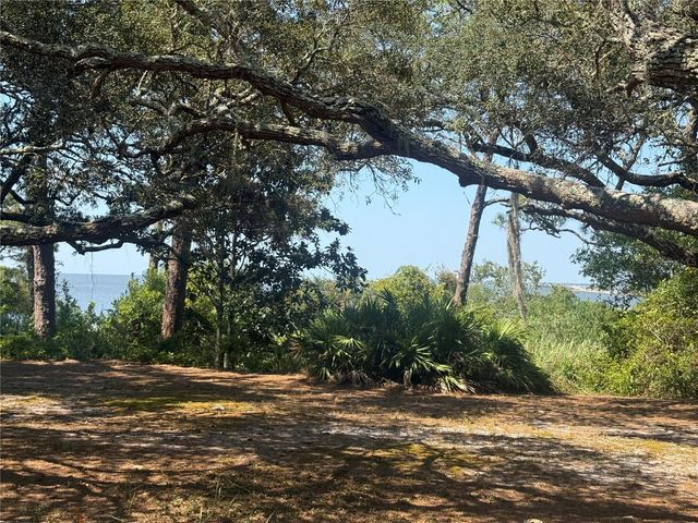 17 S BAYSHORE DRIVE, Eastpoint, FL 32328