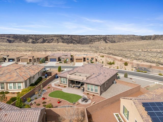2152 Cebolla Creek Way NW, Albuquerque, NM 87120