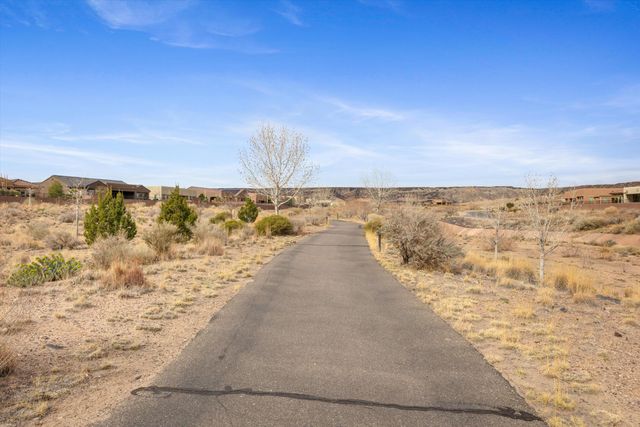 2152 Cebolla Creek Way NW, Albuquerque, NM 87120