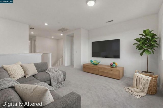 5409 Spring Mountain Ln, Antioch, CA 94531