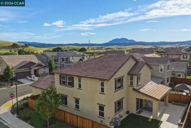 5409 Spring Mountain Ln, Antioch, CA 94531