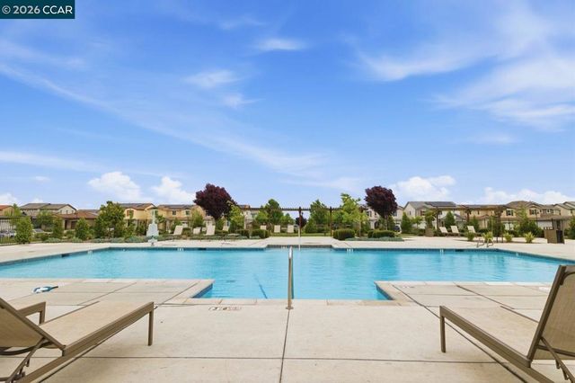 5409 Spring Mountain Ln, Antioch, CA 94531