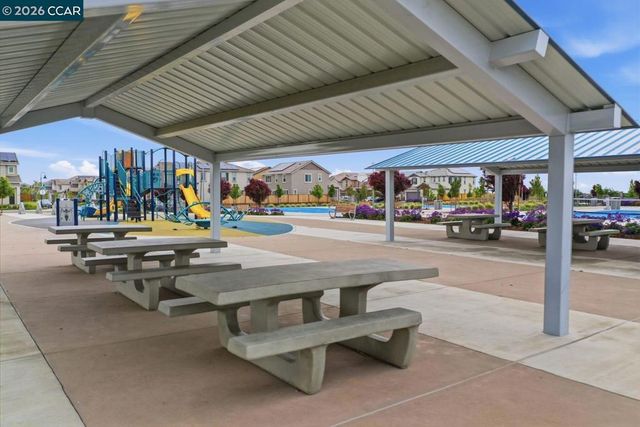 5409 Spring Mountain Ln, Antioch, CA 94531