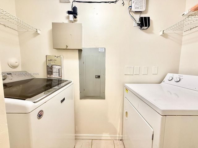 4241 San Marino Blvd 103, West Palm Beach, FL 33409