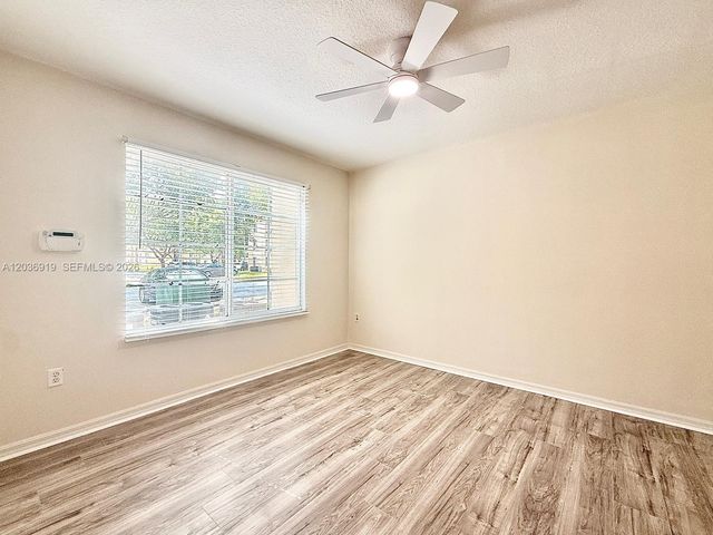 4241 San Marino Blvd 103, West Palm Beach, FL 33409