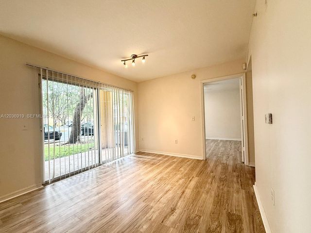 4241 San Marino Blvd 103, West Palm Beach, FL 33409