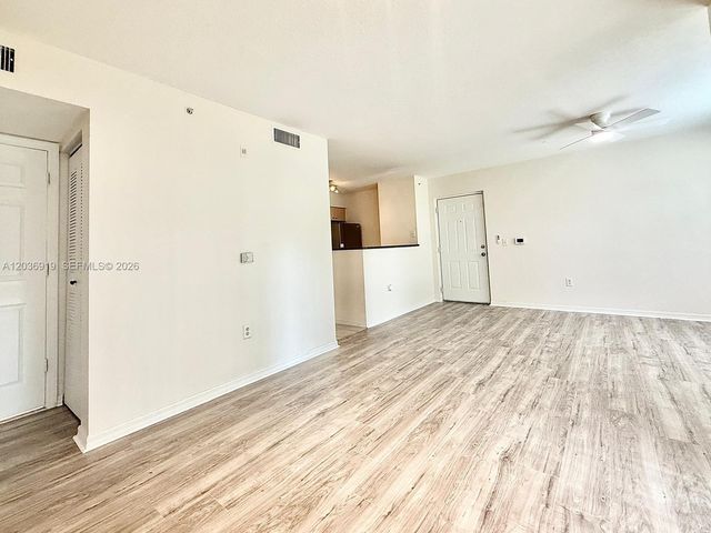 4241 San Marino Blvd 103, West Palm Beach, FL 33409