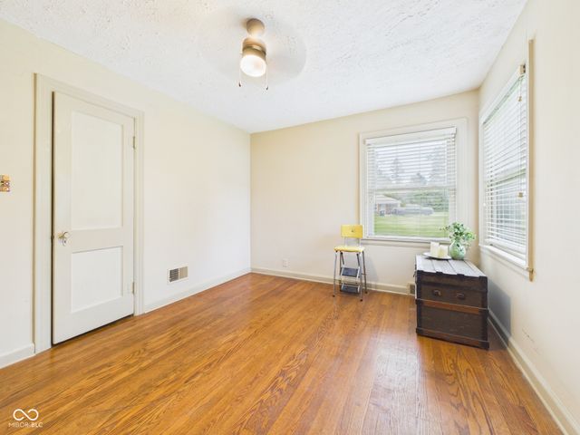 1017 Dresser Drive, Anderson, IN 46011
