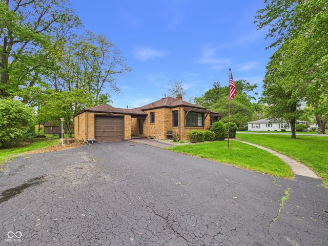 1017 Dresser Drive, Anderson, IN 46011