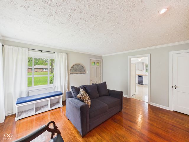 1017 Dresser Drive, Anderson, IN 46011