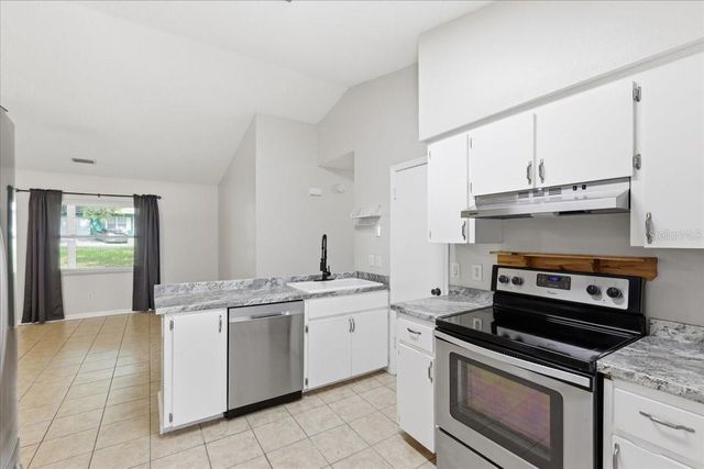 43 LAKE JACKSON DRIVE, Mascotte, FL 34753