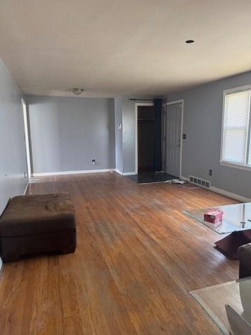 5216 Marsh Avenue, Kansas City, MO 64129