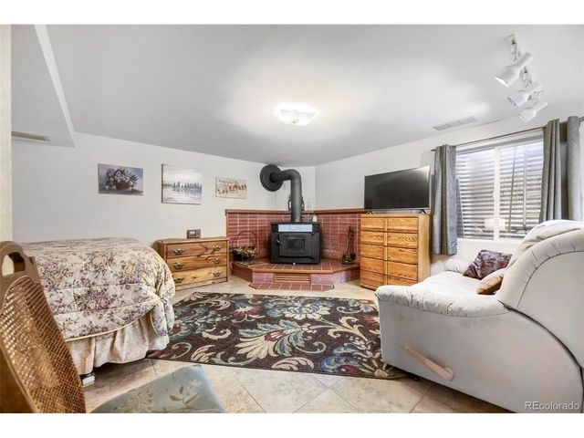 8653 W Hawaii Dr, Lakewood, CO 80232