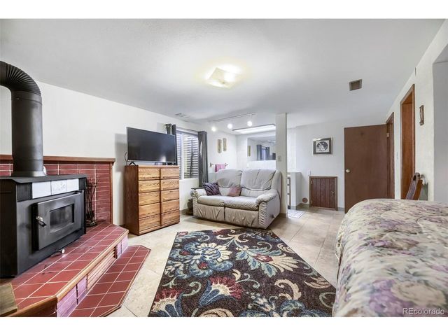 8653 W Hawaii Dr, Lakewood, CO 80232