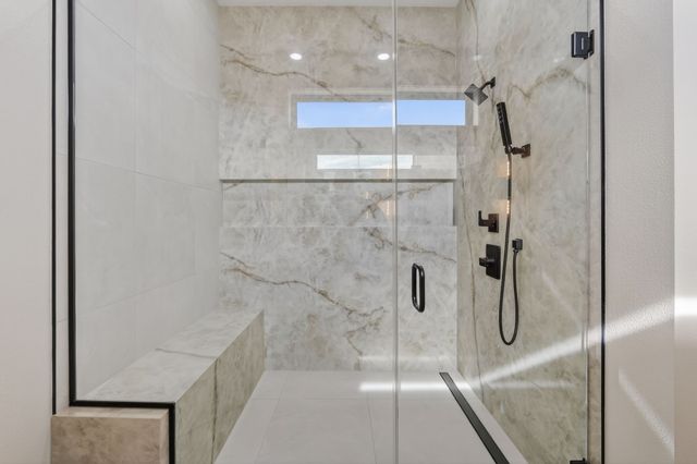 2922 NW Beechwood Drive, Grimes, IA 50111