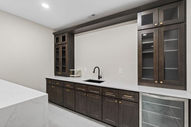 2922 NW Beechwood Drive, Grimes, IA 50111