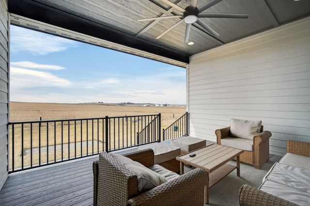 2922 NW Beechwood Drive, Grimes, IA 50111