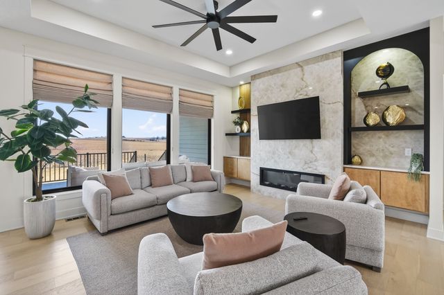 2922 NW Beechwood Drive, Grimes, IA 50111