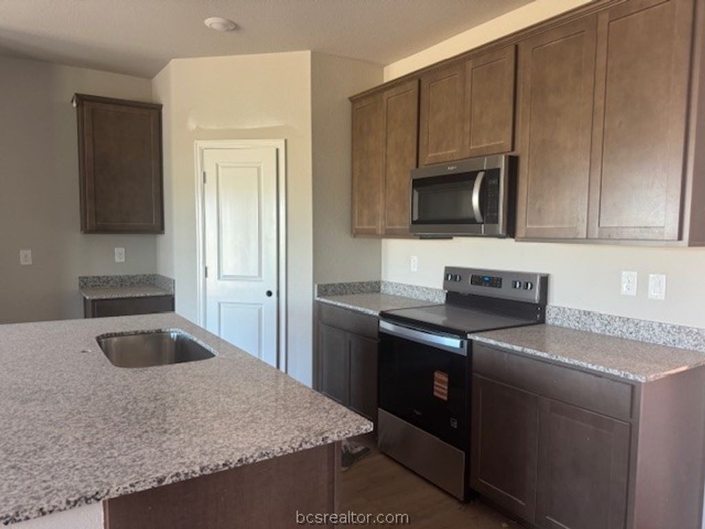 2678 Fremont Court, Bryan, TX 77807 — photo 2