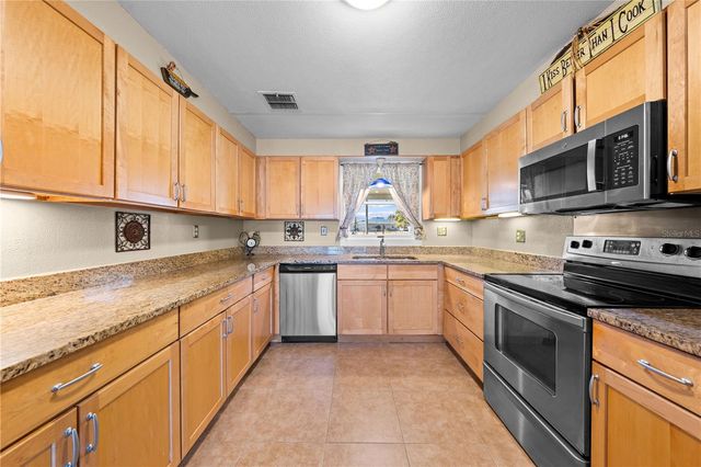 6130 LAKE LIZZIE DRIVE, St Cloud, FL 34771