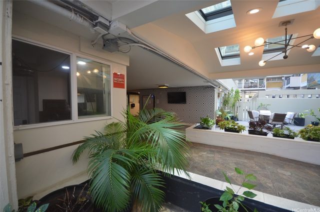 2450 Prince Edward Street 1010A, Honolulu, HI 96815