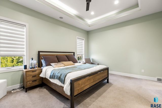 607 S Torrey Pine Ln Lane, Sioux Falls, SD 57110