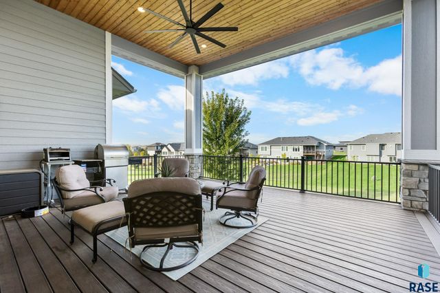 607 S Torrey Pine Ln Lane, Sioux Falls, SD 57110