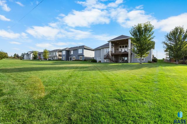 607 S Torrey Pine Ln Lane, Sioux Falls, SD 57110