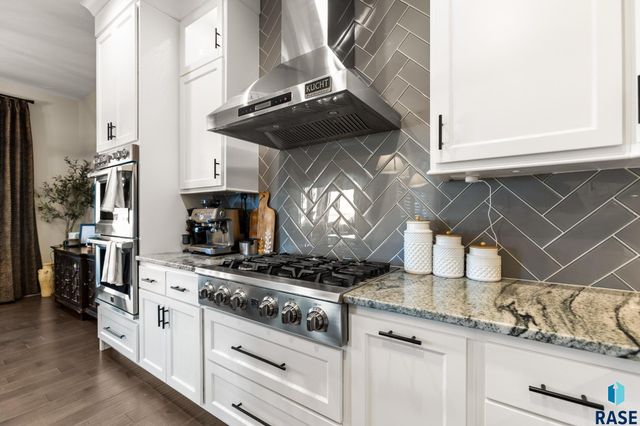 607 S Torrey Pine Ln Lane, Sioux Falls, SD 57110