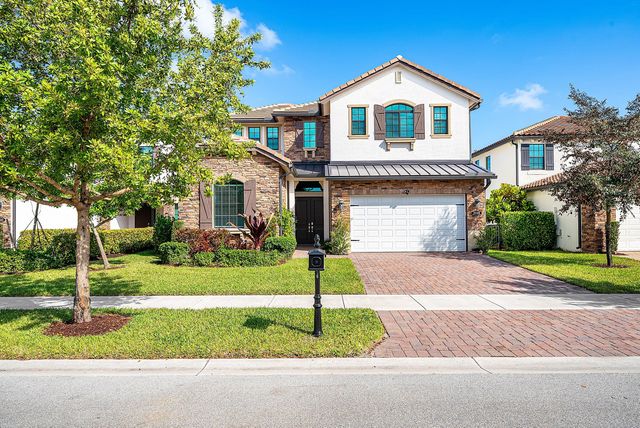 8948 Grand Prix Lane, Boynton Beach, FL 33472
