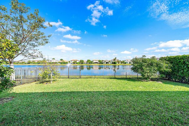 8948 Grand Prix Lane, Boynton Beach, FL 33472